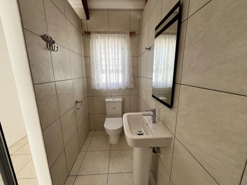 4 Bedroom Property for Sale in Dwarskersbos Western Cape